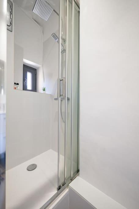 Appartement F3, 2 Chambres, 80M2 尼斯 外观 照片
